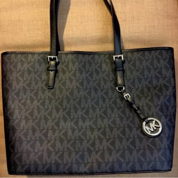 michael kors black logo bag